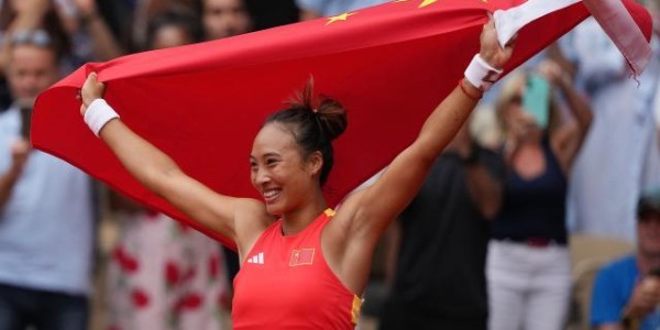 新葡萄8883官网AMG-郑钦文：我们的金牌和银牌是中国网球的巨大成功