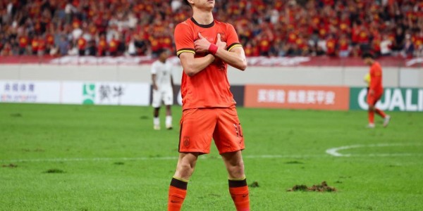 新葡萄8883官网AMG-出线形势：U22国足暂第2！少澳洲13个净胜球 下轮战鱼腩必须狂胜