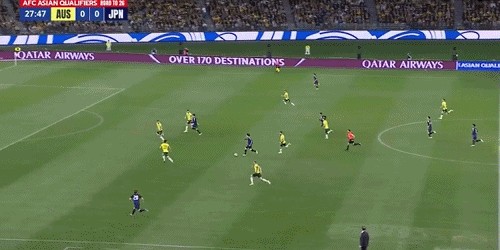 ⚽世亚预半场：铃木唯人、平河悠造威胁，日本暂时0-0澳大利亚