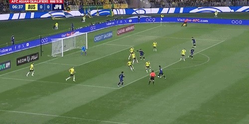 ⚽世亚预半场：铃木唯人、平河悠造威胁，日本暂时0-0澳大利亚